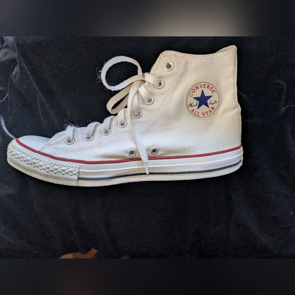 Converse Off-White High-Top Sneakers - Picture 5 of 6
